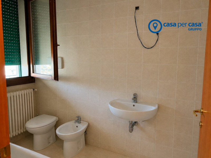 APPROVATO GRUPPO CASA PER CASA: VALUTATO, CONTROLLATO, GESTITO IN ESCLUSIVA.

ZONA:
L'immobile è ...