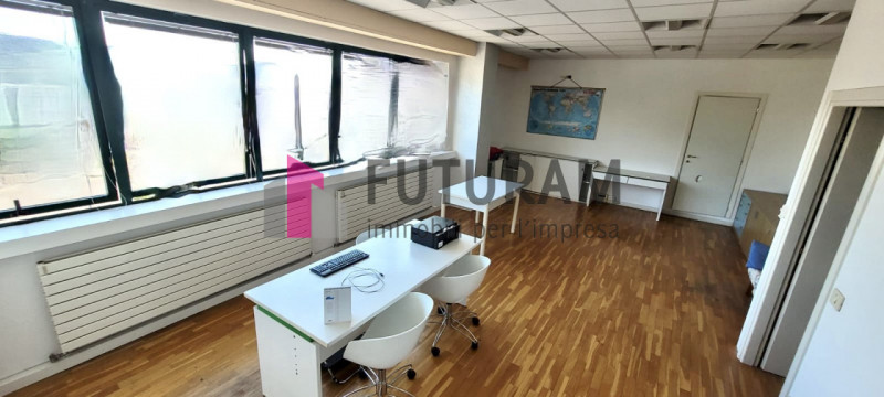 RIF: 158NM - FOSSO' (VE) - PER INFO 0444/310220

Propongo in affitto un capannone di 360 mq a Fos...