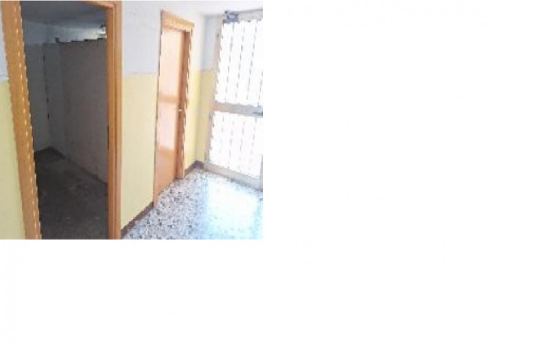 APVE 6-26

Vendesi all'asta appartamento 2 piano 3 camere in data 18  giugno 2026

Appartamento a...