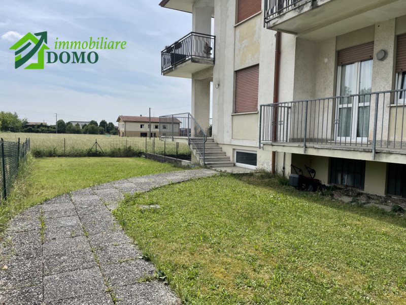 Piovene Rocchette: Bilocale con ampio giardino privato per info Luca 349.0606733

In vendita a Pi...