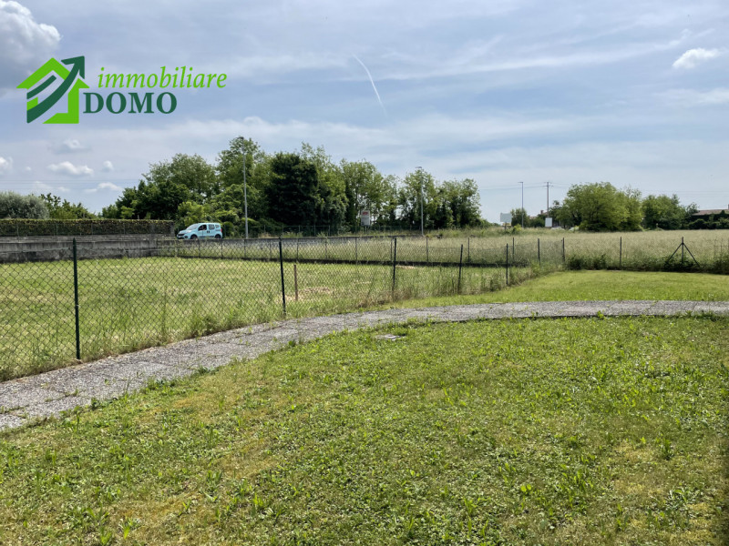 Piovene Rocchette: Bilocale con ampio giardino privato per info Luca 349.0606733

In vendita a Pi...