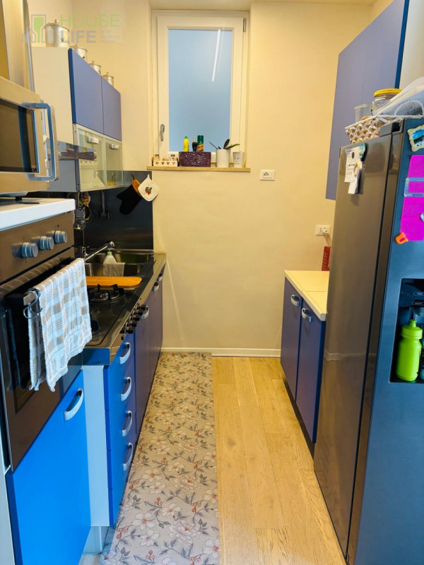 THIENE- Cappuccini: in zona residenziale tranquilla TRILOCALE al piano primo e ultimo, inserito i...