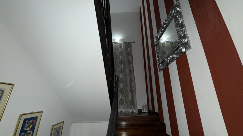 Nostra ESCLUSIVA splendida casa singola terratetto situata nel tranquillo e ricercato quartiere d...