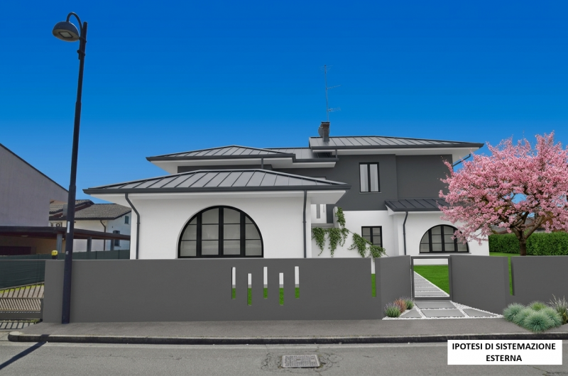 In tranquilla zona residenziale proponiamo interessante proprietà composta da due appartamenti in...