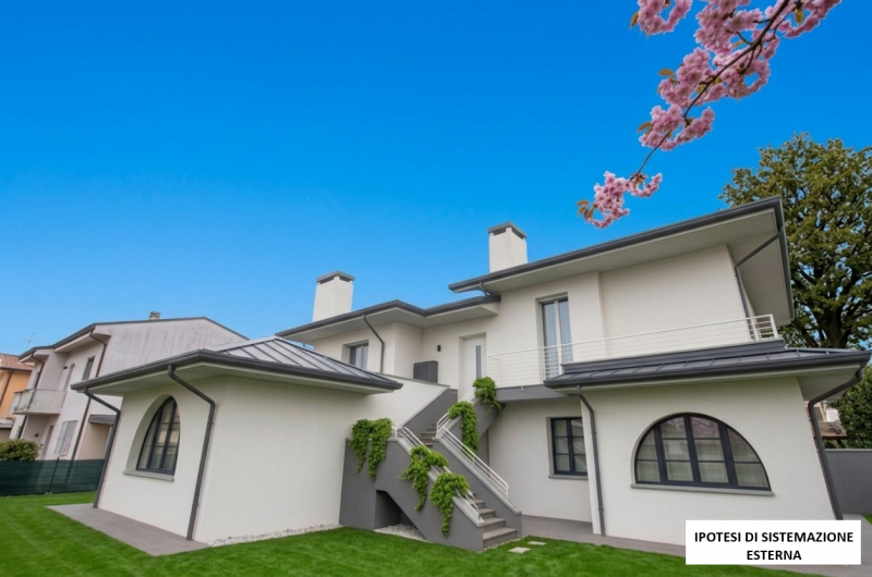 In tranquilla zona residenziale proponiamo interessante proprietà composta da due appartamenti in...
