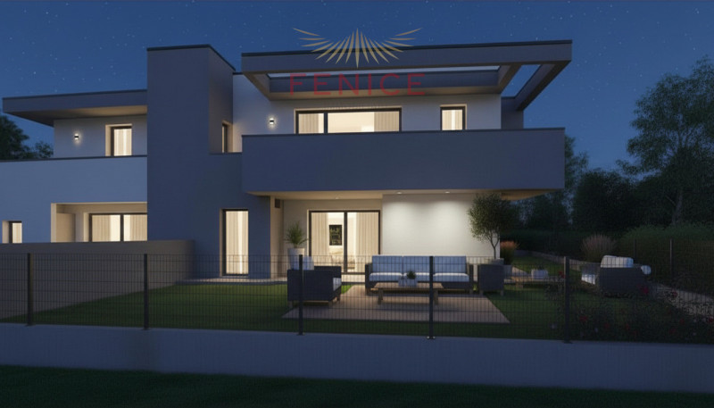 Esclusivo progetto residenziale di sole 4 unità completamente indipendenti, situato in Via Marco ...