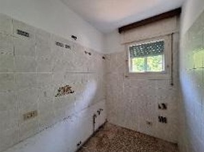 APVE 8-26

Vendesi all'asta appartamento al 3 piano 2  camere in data 18  giugno 2026

Appartamen...