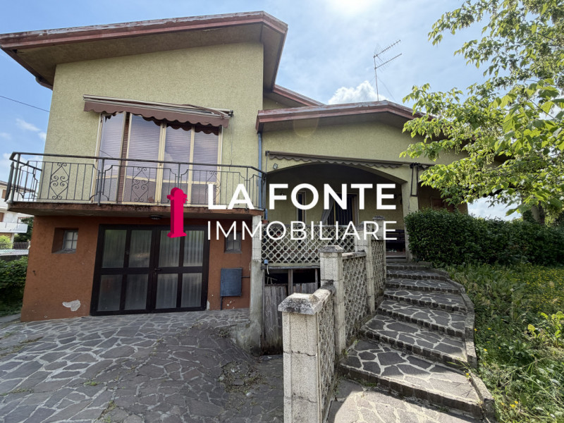 PIANIGA CENTRO - CASA SINGOLA ideale per chi cerca indipendenza, spazio e tranquillità a pochi pa...