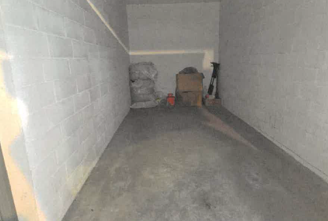 Rif. A.A.72-242

Vendita all'asta - garage singolo in data 23 giugno 2026

Descrizione: trattasi ...
