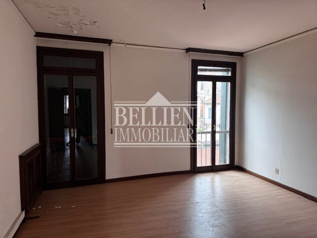 CENTRO STORICO - Proponiamo in vendita all’interno di un elegante palazzo storico composto da sol...