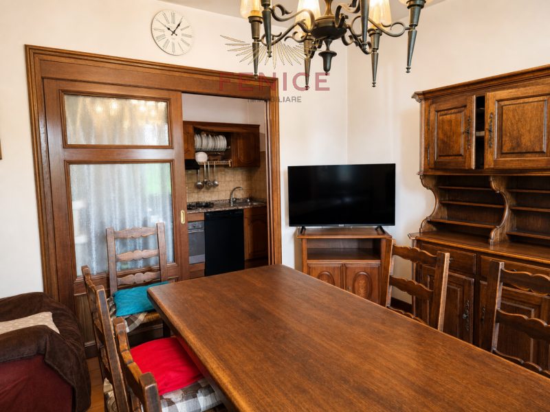 Scopri questa splendida villa con dependance situata nel cuore di Possagno a pochi metri dal Temp...