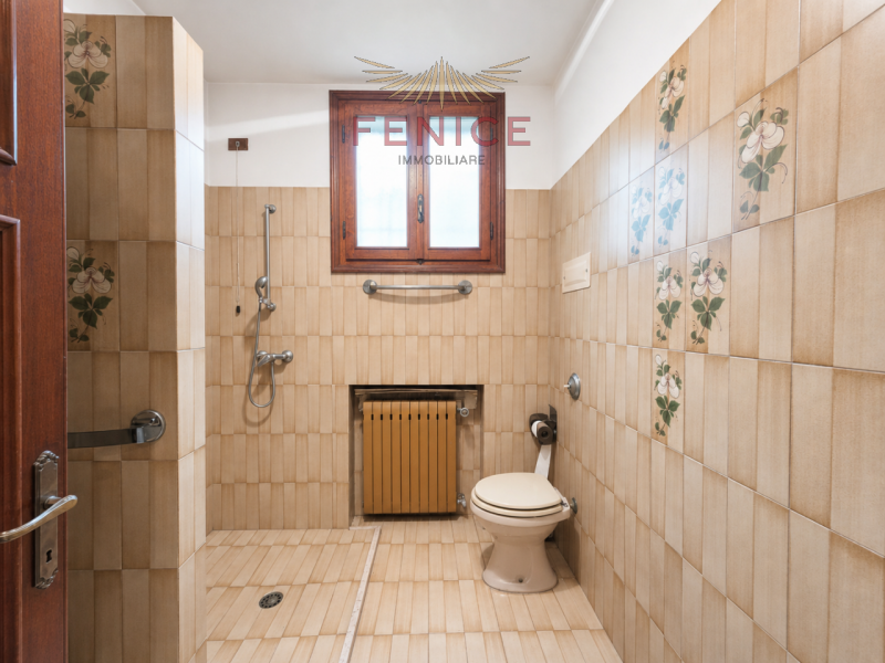 Scopri questa splendida villa con dependance situata nel cuore di Possagno a pochi metri dal Temp...