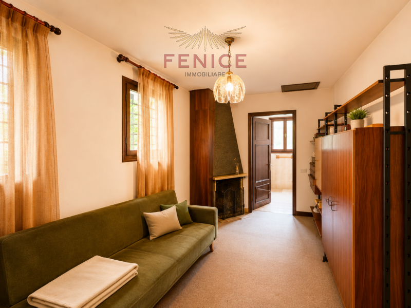 Scopri questa splendida villa con dependance situata nel cuore di Possagno a pochi metri dal Temp...