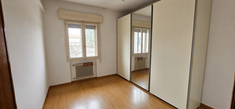 NOVENTA PADOVANA Centro. Proponiamo un luminoso appartamento quadrilocale situato nel cuore di No...
