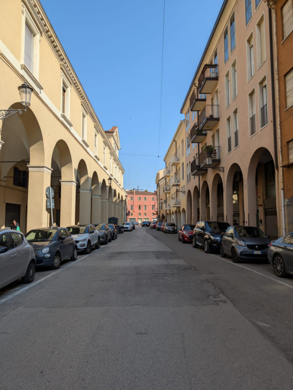 Scopri il tuo nuovo rifugio nel centro storico di Padova! In una delle zone più ricercate della c...