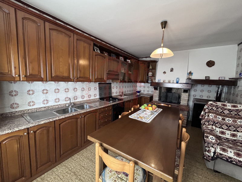 RIF: FR031 GRANTORTO - PADOVA Proponiamo in vendita casa a schiera su due livelli con plateatico ...