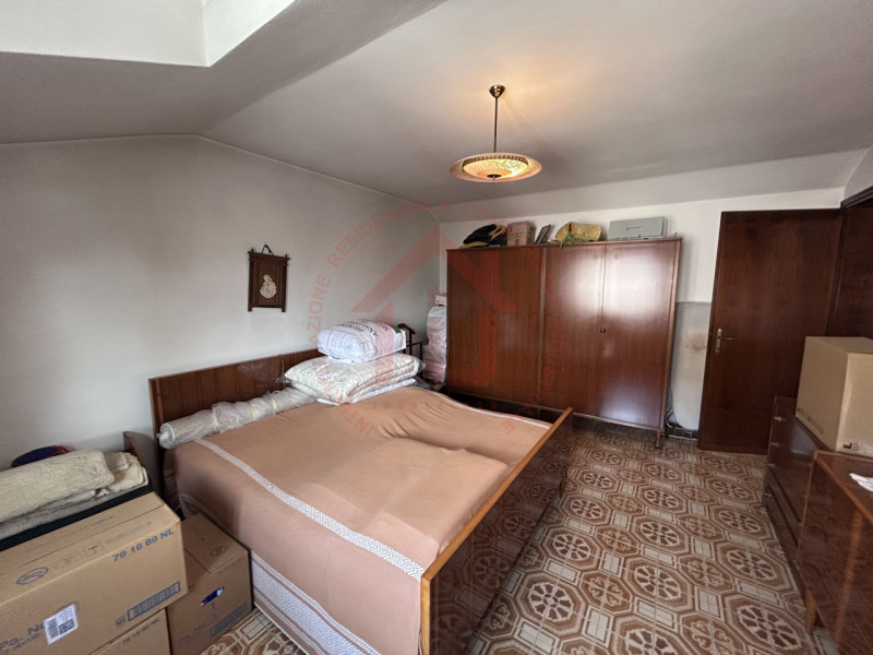 RIF: FR031 GRANTORTO - PADOVA Proponiamo in vendita casa a schiera su due livelli con plateatico ...