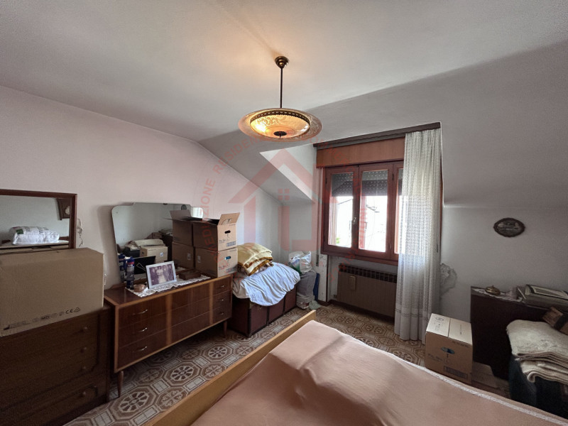 RIF: FR031 GRANTORTO - PADOVA Proponiamo in vendita casa a schiera su due livelli con plateatico ...