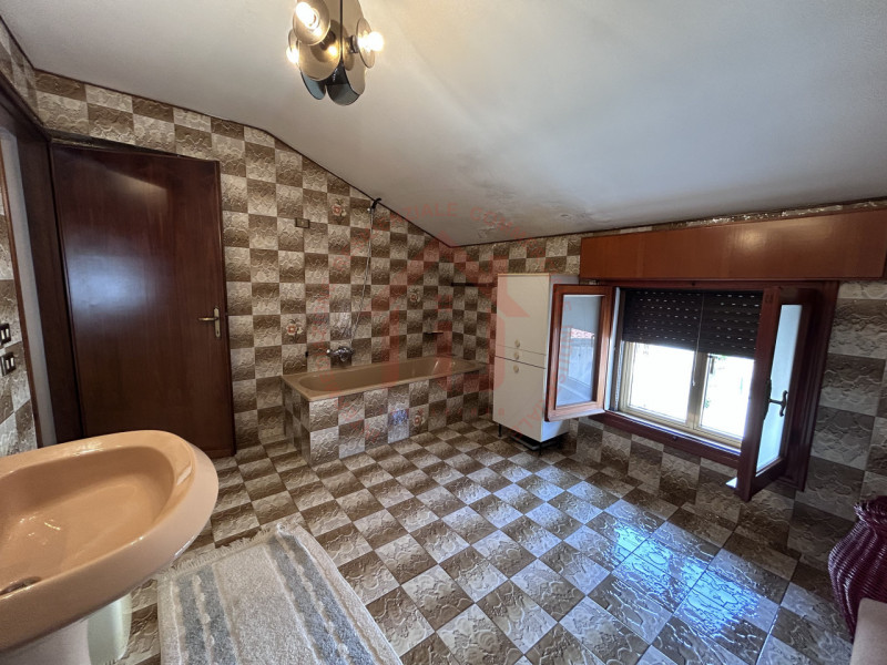 RIF: FR031 GRANTORTO - PADOVA Proponiamo in vendita casa a schiera su due livelli con plateatico ...