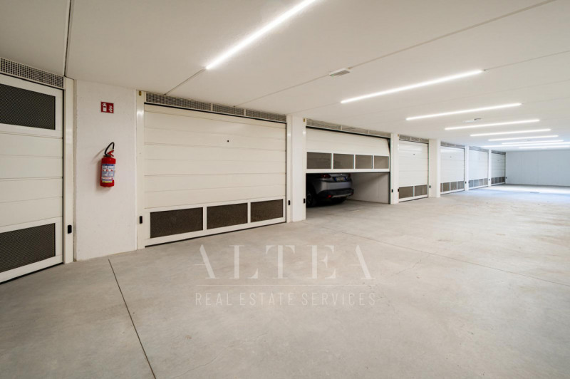 JESOLO: Scopri questo straordinario attico in vendita: Jesolo Lido, The Skyline Penthouse.

Inser...