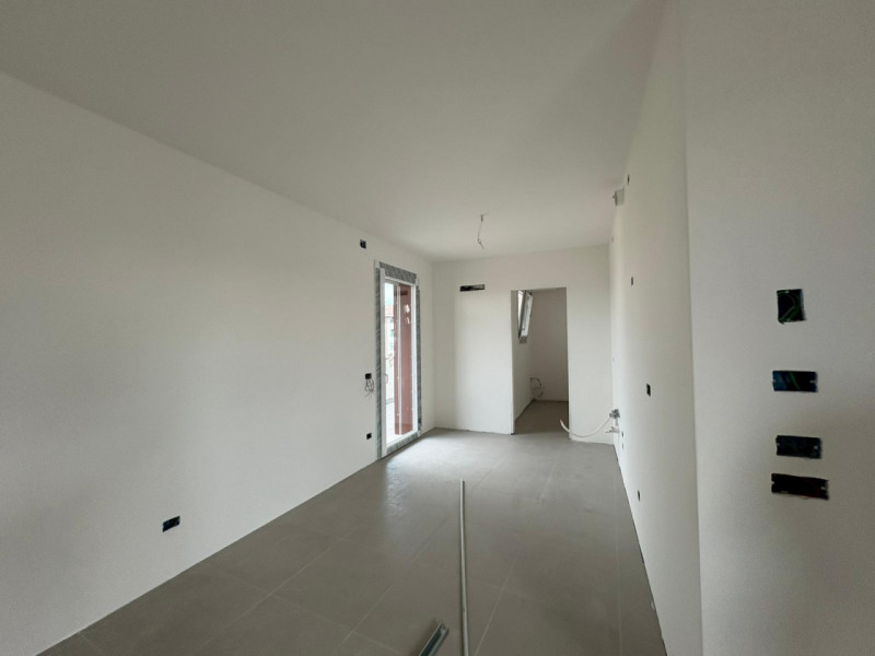 Proponiamo in locazione nuovo ed esclusivo ATTICO con terrazzo living, in Classe Energetica A4, c...