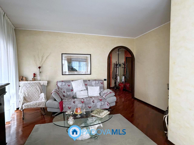 Immobile in esclusiva al Gruppo Padova MLS

PADOVA – TORRE | Luminoso appartamento con 2 camere, ...