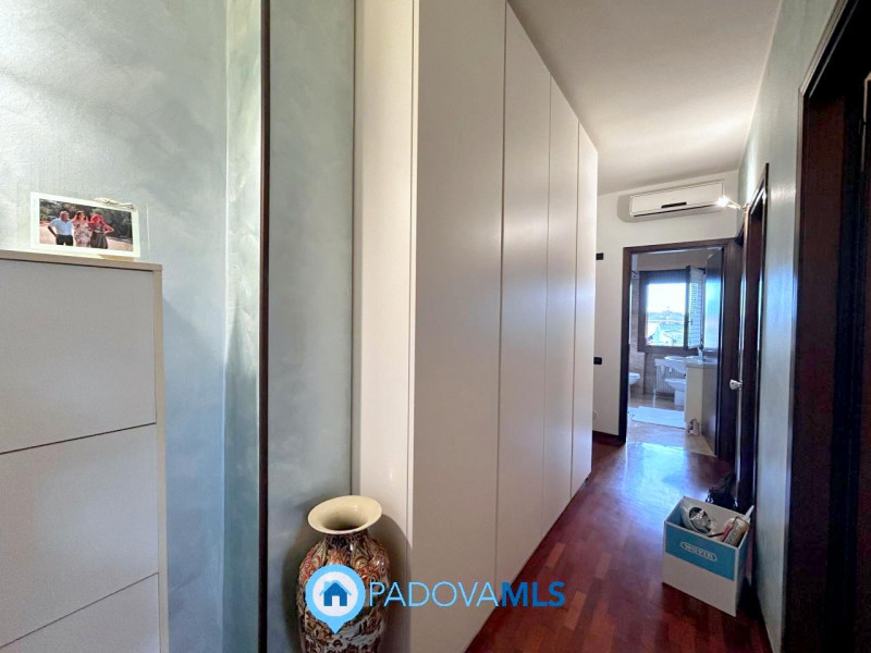 Immobile in esclusiva al Gruppo Padova MLS

PADOVA – TORRE | Luminoso appartamento con 2 camere, ...