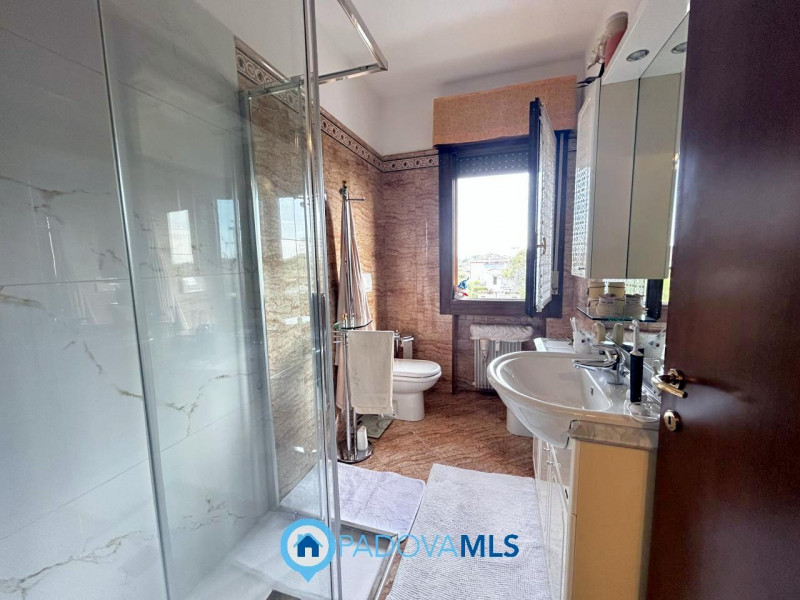 Immobile in esclusiva al Gruppo Padova MLS

PADOVA – TORRE | Luminoso appartamento con 2 camere, ...