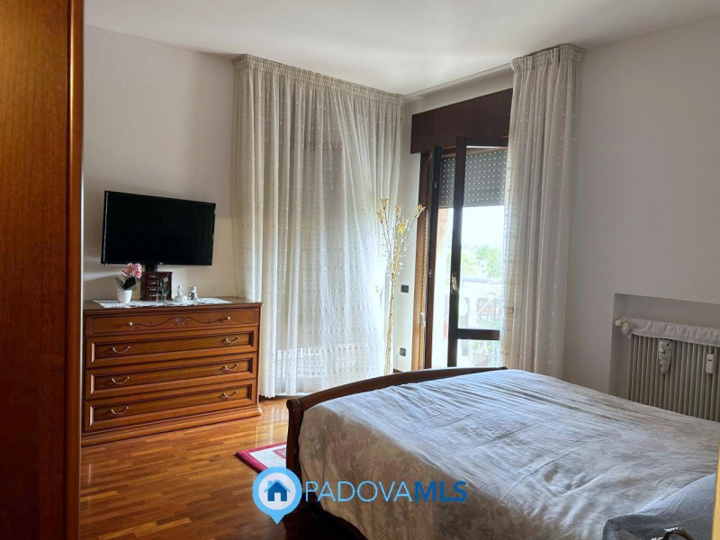Immobile in esclusiva al Gruppo Padova MLS

PADOVA – TORRE | Luminoso appartamento con 2 camere, ...