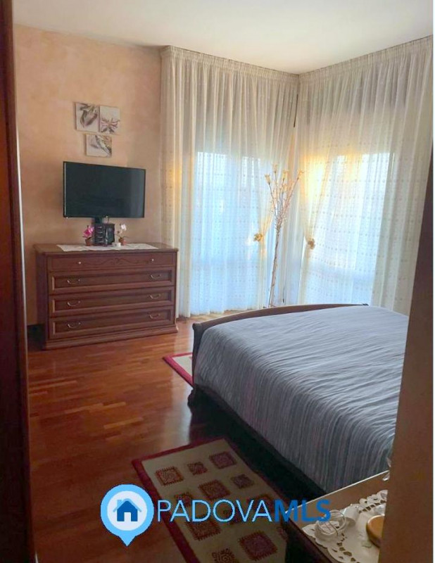 Immobile in esclusiva al Gruppo Padova MLS

PADOVA – TORRE | Luminoso appartamento con 2 camere, ...
