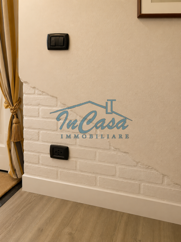 Scopri la tua nuova casa in questa splendida bifamiliare situata nella tranquilla zona di Villara...