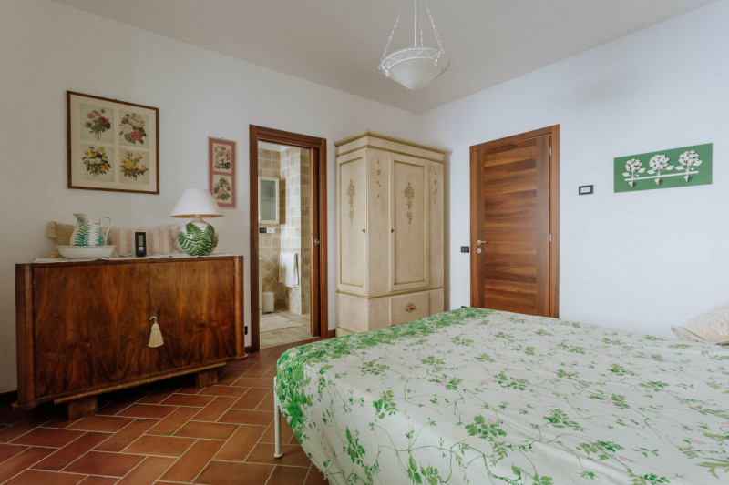 Galzignano Terme: Villa contemporanea situata in posizione aperta e panoramica; la proprietà di c...