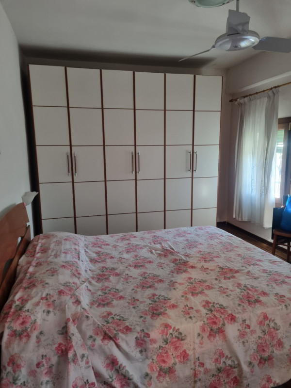 In vendita, proponiamo casa ACCOSTATA, completamente indipendente essa si distingue per la posizi...