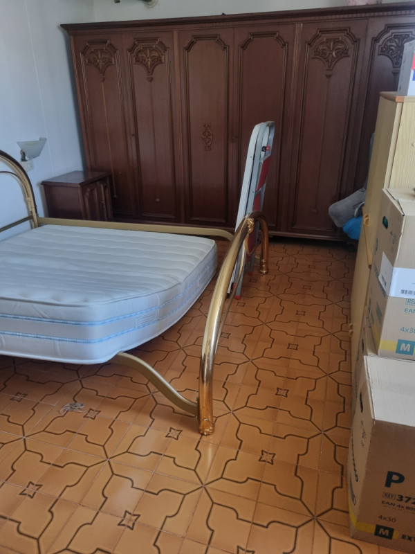 In vendita, proponiamo casa ACCOSTATA, completamente indipendente essa si distingue per la posizi...