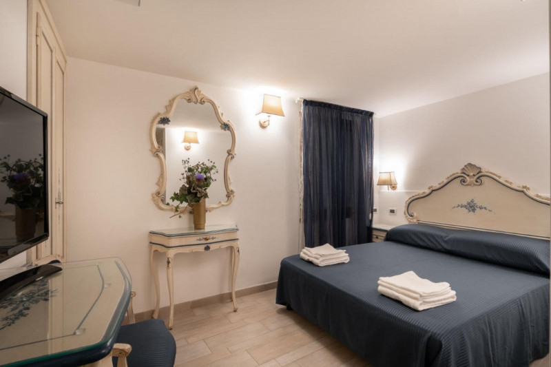 Scopri questa splendido immobile in vendita, situata nella storica zona di Venezia - Centro. Con ...