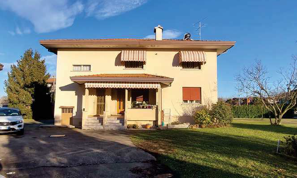 Rif. A.A.311-16

Vendita all'asta - bifamiliare su 2 piani con terreno in data 24 giugno 2026

De...