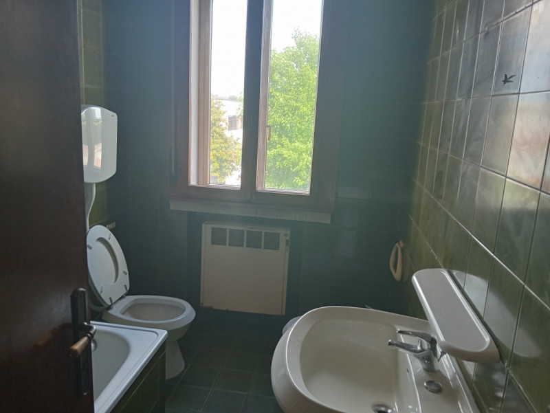 Pontevigodarzere - In zona interna e tranquilla, circondata dal verde, comoda a tutti i servizi, ...