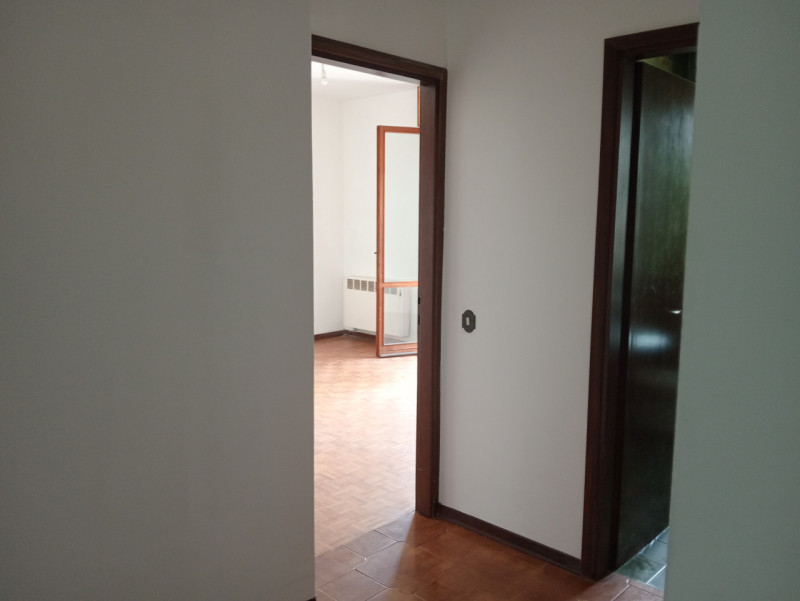 Pontevigodarzere - In zona interna e tranquilla, circondata dal verde, comoda a tutti i servizi, ...