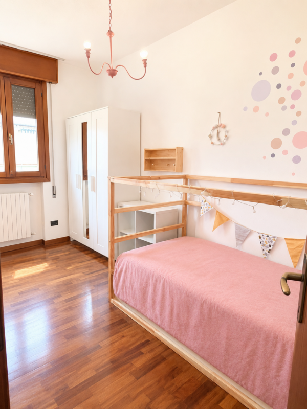 Villaguattera di Rubano (PD):

In contesto signorile di sole 5 unità abitative proponiamo elegant...