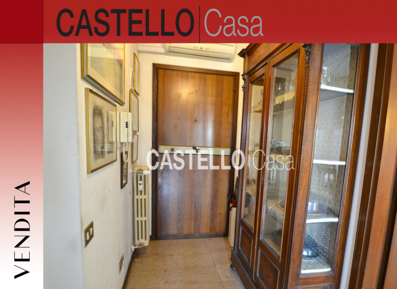 In una delle zone più prestigiose e richieste di Castelfranco V. proponiamo in vendita un ampio a...