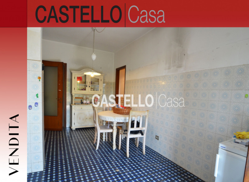 In una delle zone più prestigiose e richieste di Castelfranco V. proponiamo in vendita un ampio a...