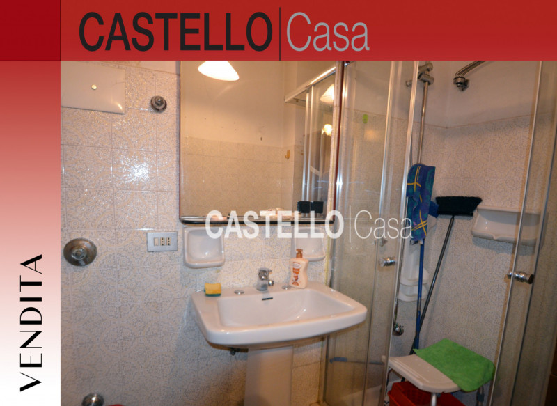 In una delle zone più prestigiose e richieste di Castelfranco V. proponiamo in vendita un ampio a...