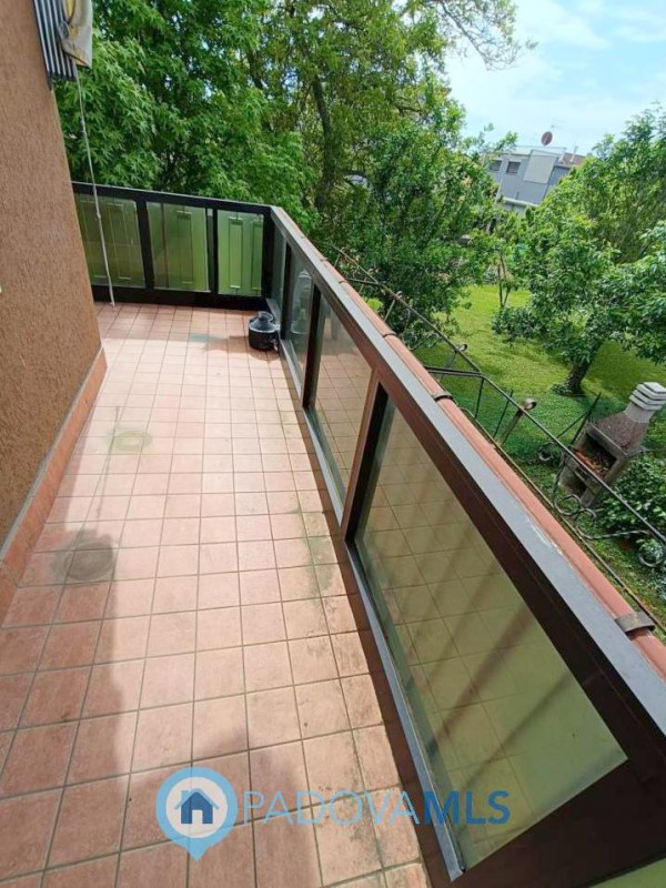 Immobile in esclusiva al Gruppo Padova MLS

Voltabarozzo – Ampia casa singola di circa 200mq con ...