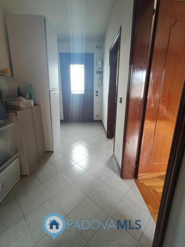Immobile in esclusiva al Gruppo Padova MLS

Voltabarozzo – Ampia casa singola di circa 200mq con ...