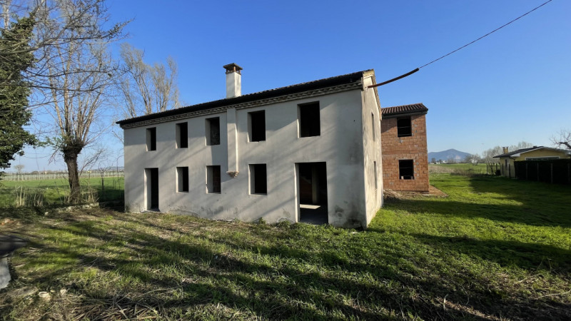 Ciao da Arcobaleno Immobiliare ed oggi ti presento in nostra esclusiva 2 abitazioni indipendenti ...