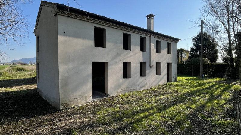 Ciao da Arcobaleno Immobiliare ed oggi ti presento in nostra esclusiva 2 abitazioni indipendenti ...