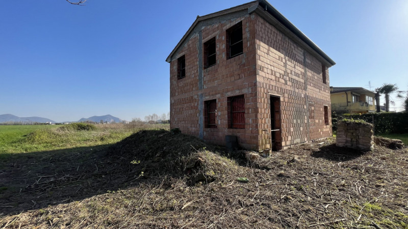 Ciao da Arcobaleno Immobiliare ed oggi ti presento in nostra esclusiva 2 abitazioni indipendenti ...