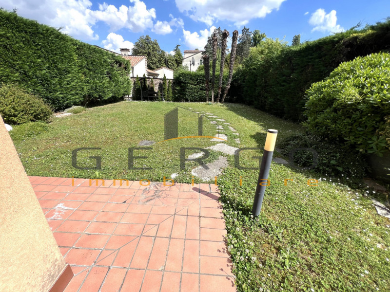 (Per INFO Cristina 3389226442) Abano Terme, comodo a tutti i servizi raggiungibili a piedi, propo...
