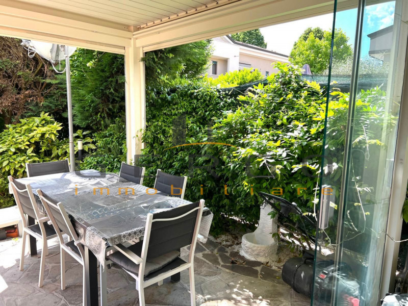 (Per INFO Cristina 3389226442) Abano Terme, comodo a tutti i servizi raggiungibili a piedi, propo...