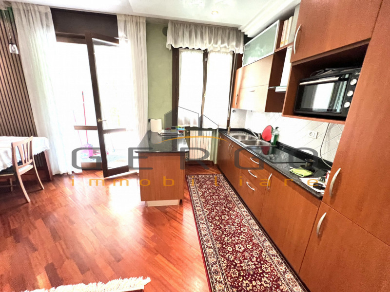 (Per INFO Cristina 3389226442) Abano Terme, comodo a tutti i servizi raggiungibili a piedi, propo...